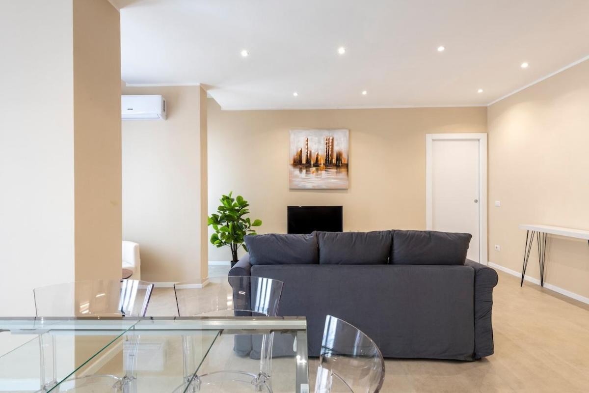 Appartement Bright 2 Bedrooms And 2 Bathrooms - B Milan